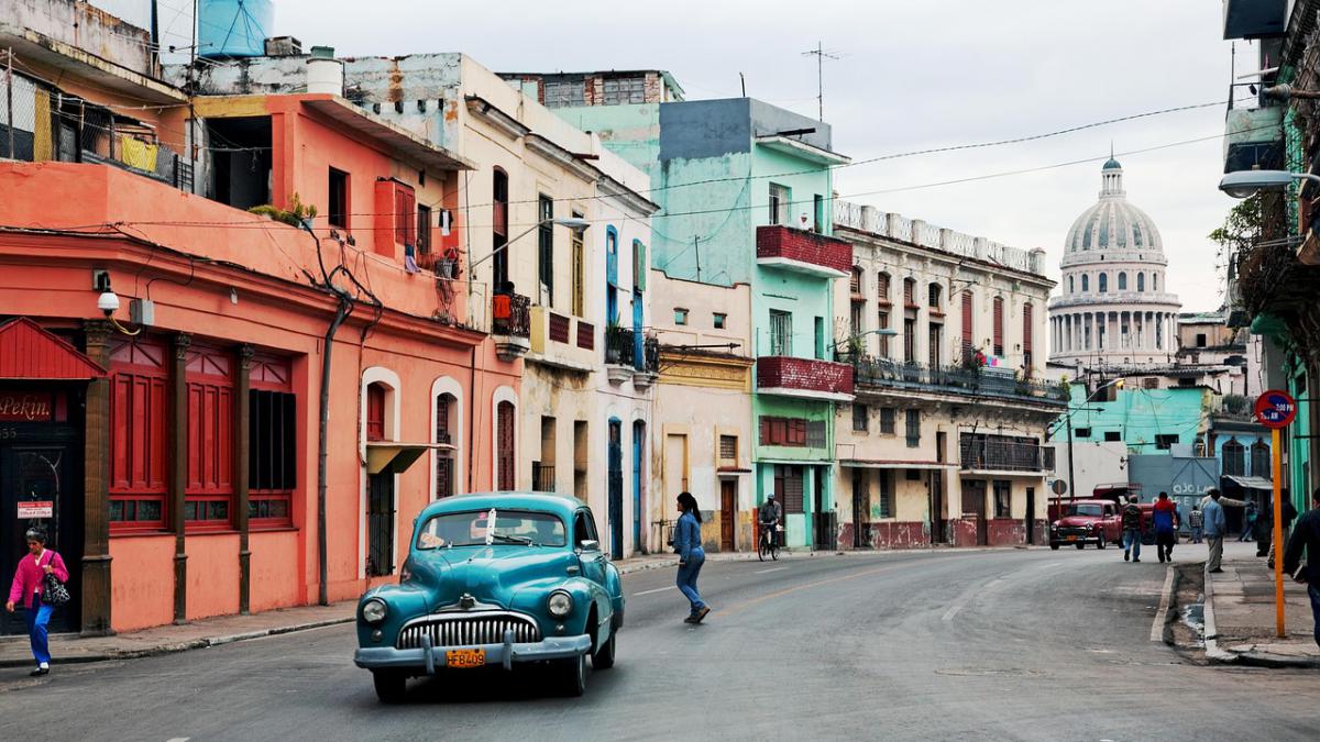 BigBase, vervroegde kerstborrel in Cubaanse stijl!